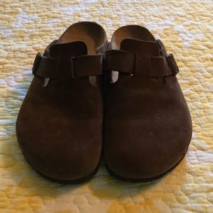 Birkenstock’s (Oiled Leather) Dark Brown/Habanna